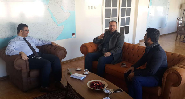 اجتماع مع استاذ العلوم السياسية والعلاقات الدولية بجامعة حسن كاليونجو